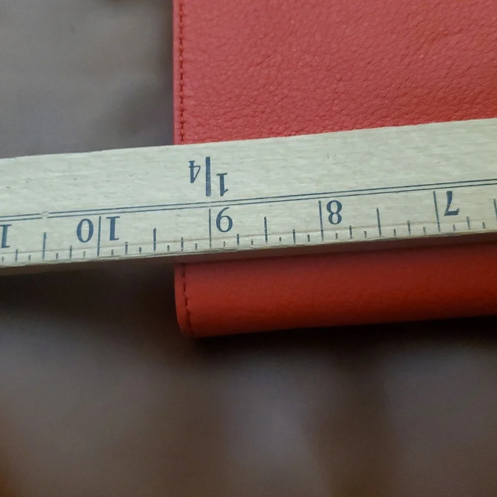 Tory Burch unused has